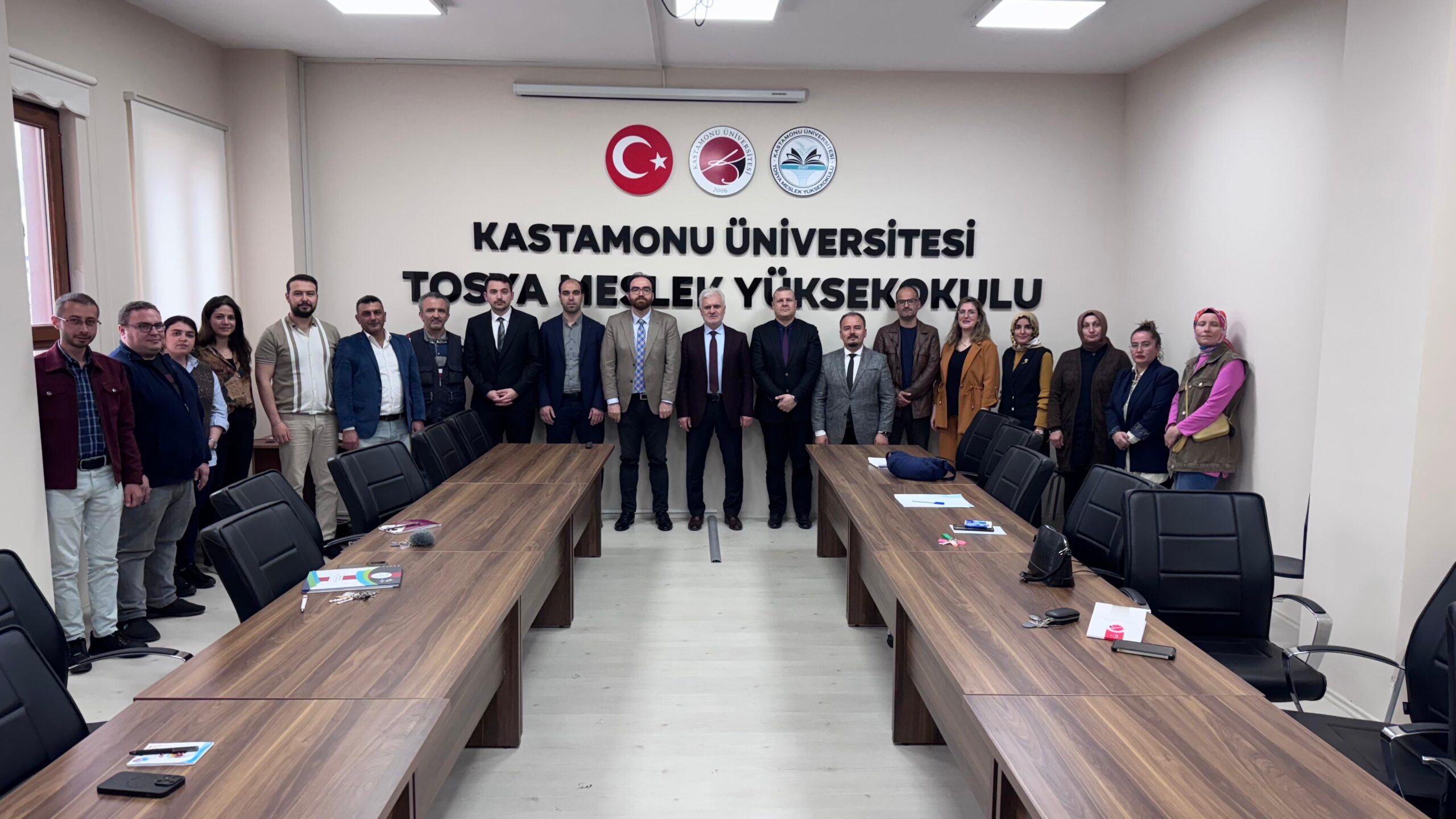 KÜ Tosya MYO Akademisyenlerine Proje Yazma, Patent Araştırma ve Geliştirme Eğitimleri Verildi